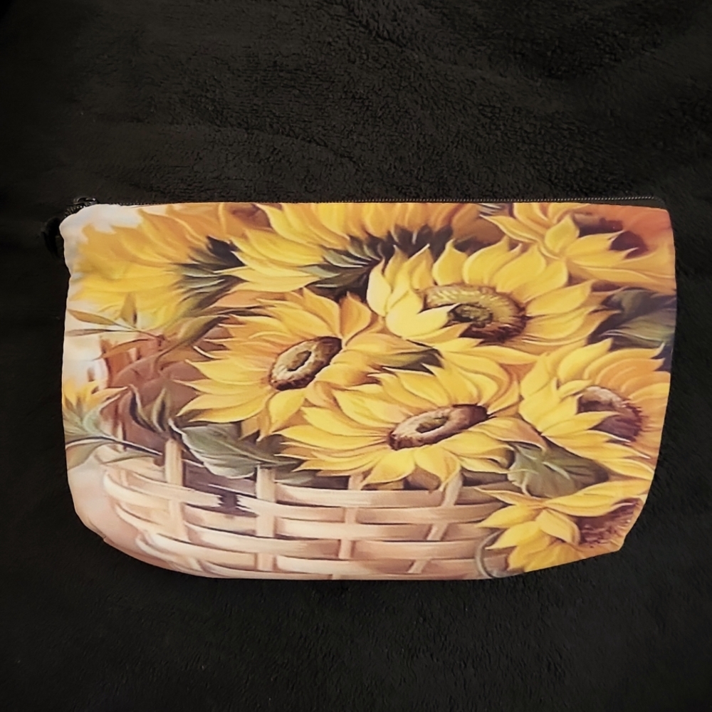 NEW- Cosmetic Bag- Sunflowers 🌻